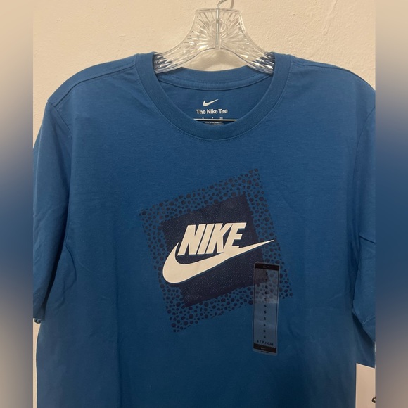 NWT- Nike Men’s Short Sleeve Tee Swoosh Logo Graphic Printed Size Small - Picture 5 of 7